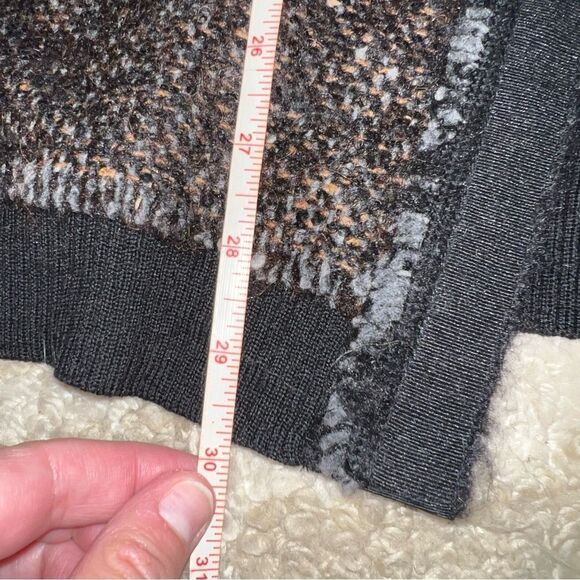 Elie Tahari sweater cardigan size M - Picture 7 of 8